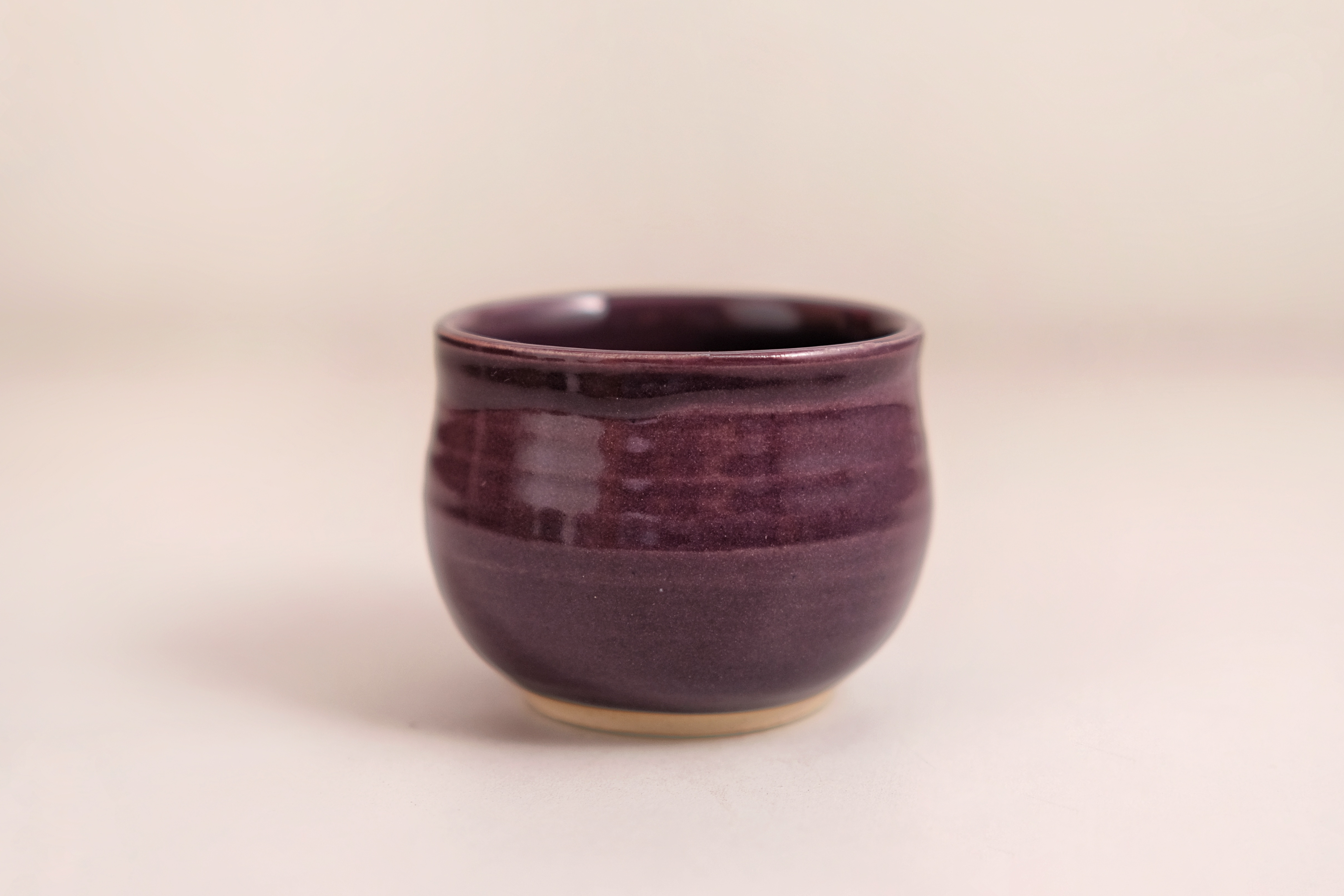 plum aura ceramic cup